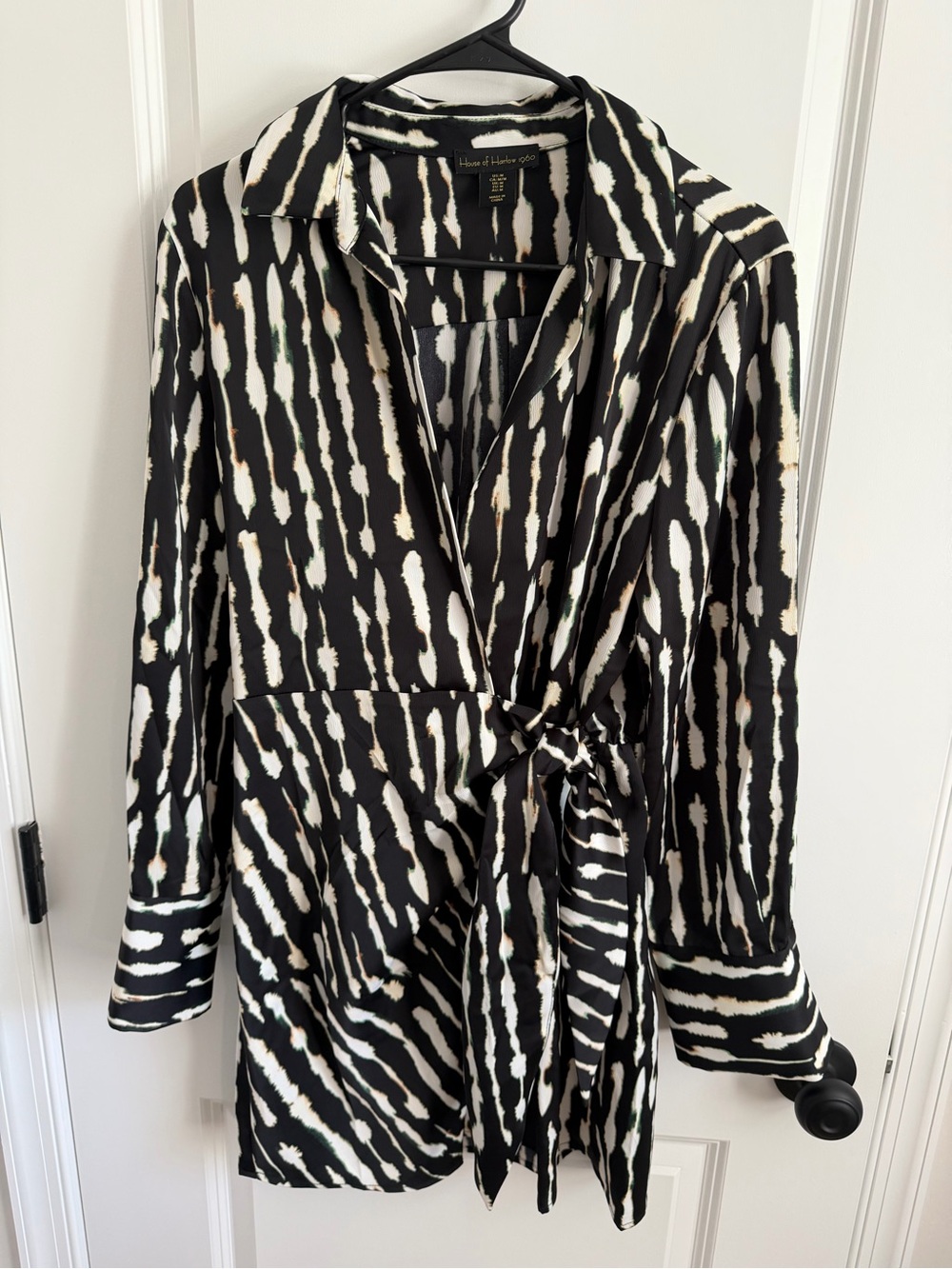 House of Harlow 1960 Black and White Animal-Print Blouse